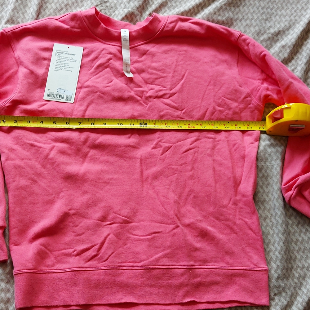lululemon athletica Guava Pink Oversized Crewneck - Picture 4 of 7
